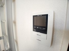 部屋によってモニター無しになります