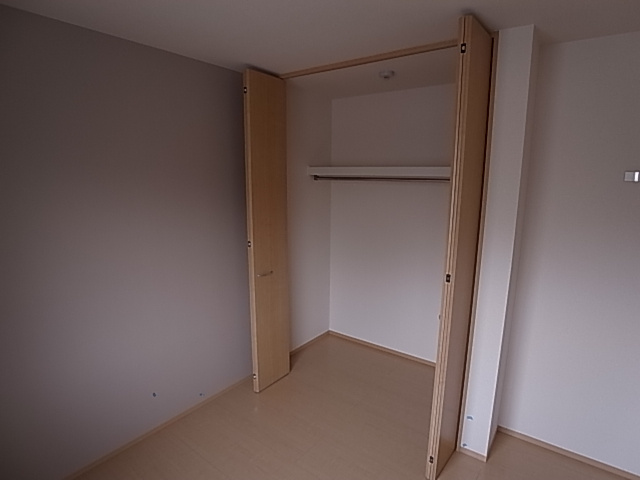 神戸市兵庫区松本通４丁目のアパートの収納|クローゼット