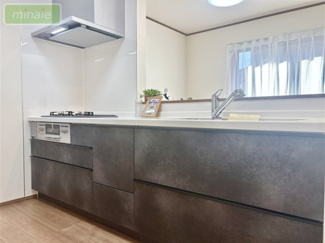 【キッチン】 | ファミリークロゼット　キッチン脇可動棚　八木が谷１　全2棟　A号棟 | 同タイプ