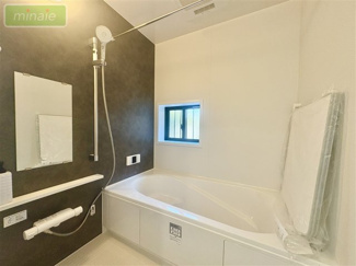 【浴室】 | ファミリークロゼット　キッチン脇可動棚　八木が谷１　全2棟　A号棟 | 同タイプ