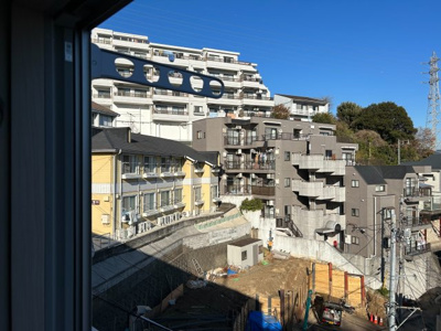 【外観】 | コンフィチュール星川 | 高台にあり眺望バッチリ　物干し受け付