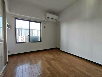 【寝室】 | コープ野村志木 | 開放的な寝室です