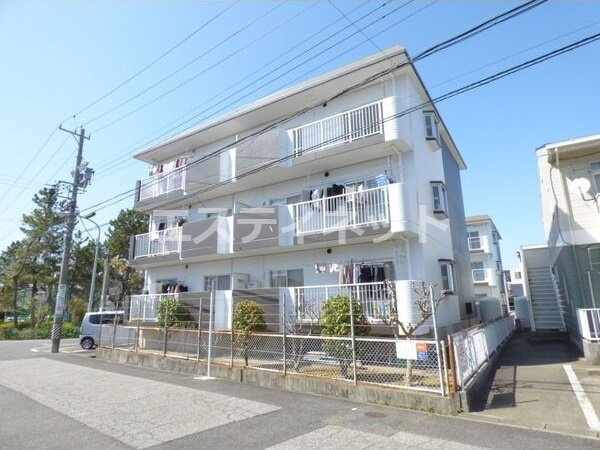 パープルシャトーA棟の外観