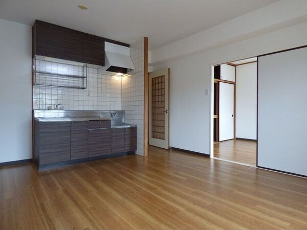 パープルシャトーA棟のキッチン