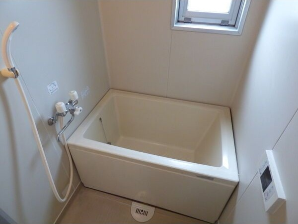 パープルシャトーA棟の浴室