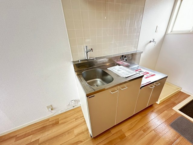 鳥栖南ハイツのキッチン|お料理しやすいキッチンです