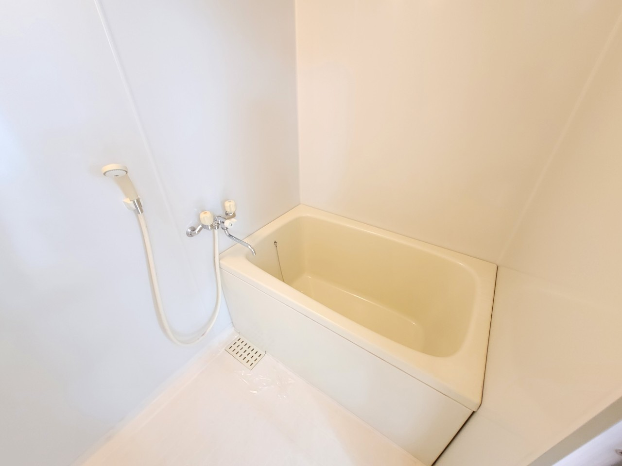 鳥栖南ハイツの浴室|お風呂で日々の疲れを落としましょう