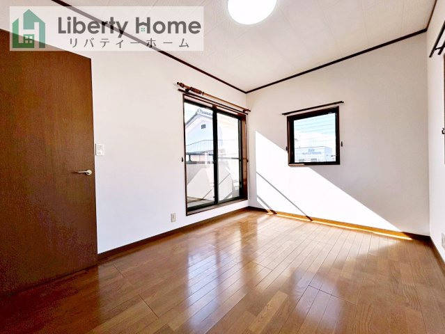 古河市久能　中古戸建の寝室