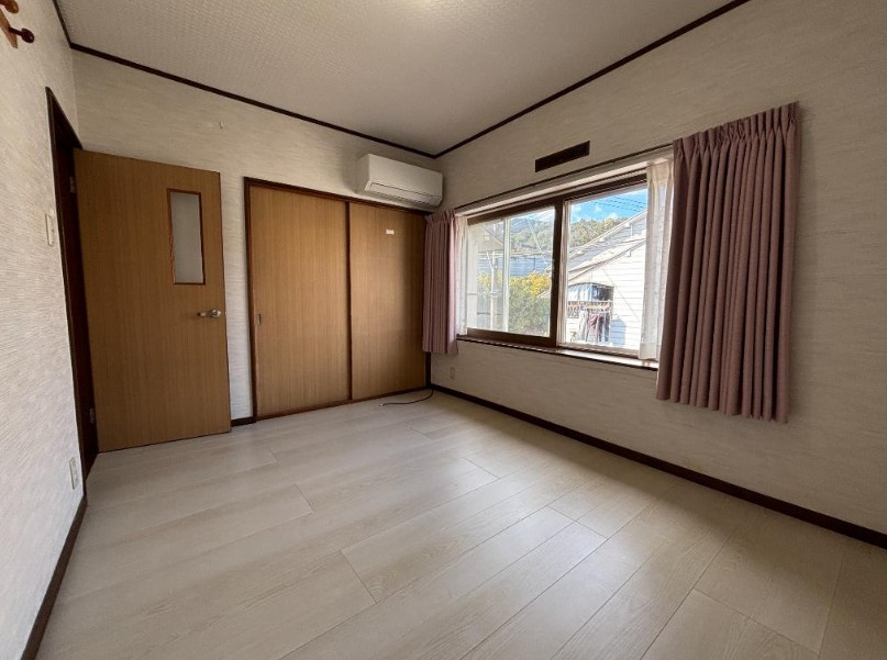 大津市園山２丁目の居間・リビング