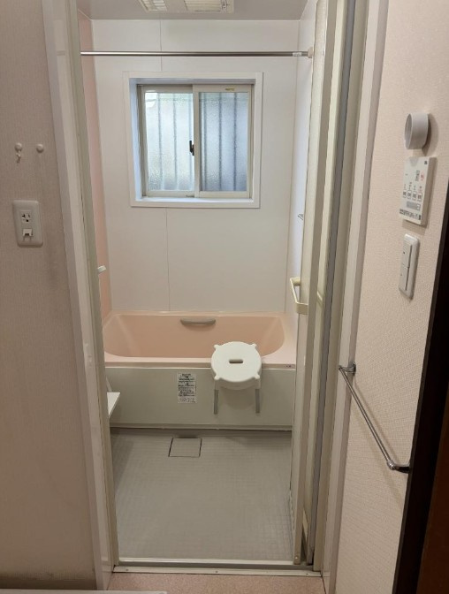 大津市園山２丁目の浴室