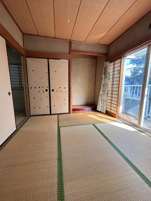 大津市園山２丁目の子供部屋