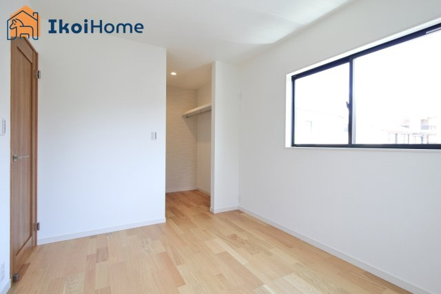 神戸市西区池上2丁目　新築戸建　の内装|●年中無休：当日予約可●収納が多く季節ものの家電も収納できます。ハンガーラックの設置もあり