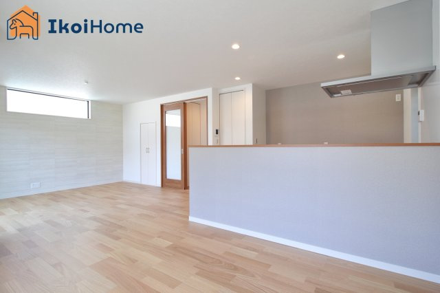 神戸市西区池上2丁目　新築戸建　の居間・リビング|●年中無休：当日予約可●キッチンになります。人気の対面式となっております♪