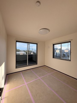 【洋室】 | グランソフィア細谷Ⅴ | 明るい洋室です