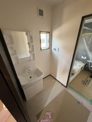 【洗面所】 | グランソフィア細谷Ⅴ | ゆったりとスペースのある洗面所