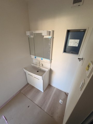 【洗面所】 | グランソフィア細谷Ⅳ | 広い洗面スペース