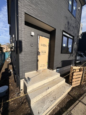 【エントランス】 | グランソフィア細谷Ⅲ | 落ち着いたエントランスです