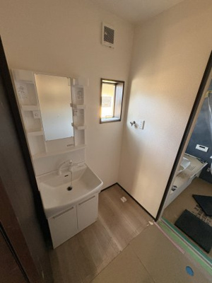 【洗面所】 | グランソフィア細谷Ⅲ | 広い洗面スペース