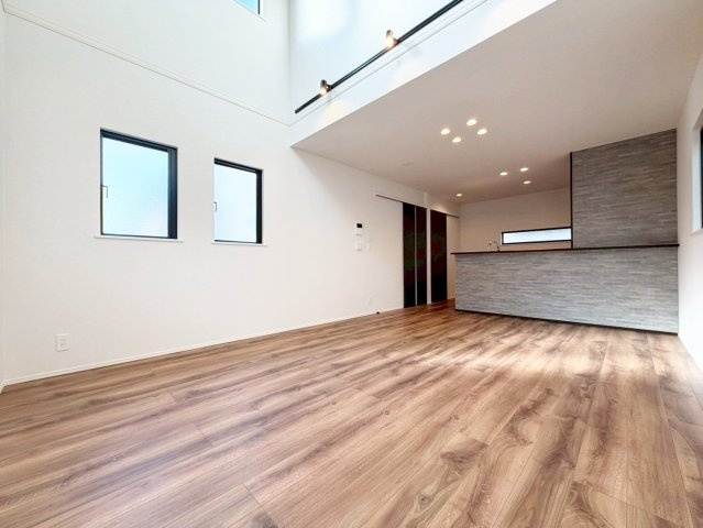 【居間・リビング】