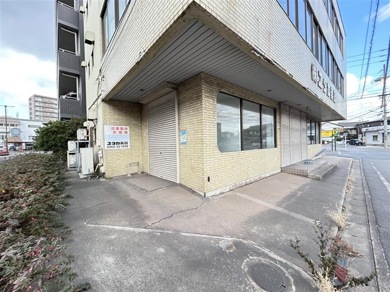 東海市　高横須賀町1丁目貸店舗・事務所の駐車場