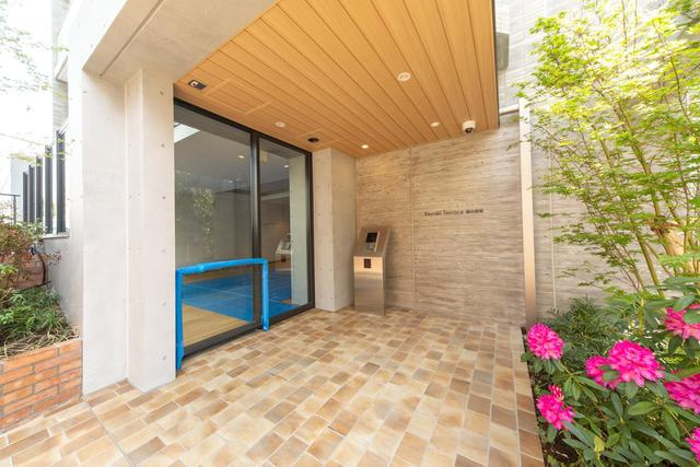 Ｋｅｙａｋｉ　Ｔｅｒｒａｃｅ　恵比寿南のエントランス