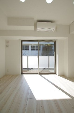 ブライズ蒲田EASTの洋室