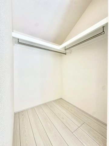 練馬区谷原6丁目　長期優良住宅　太陽光パネル搭載　限定1棟の収納