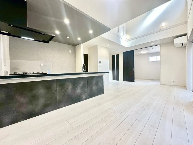 練馬区谷原6丁目　長期優良住宅　太陽光パネル搭載　限定1棟