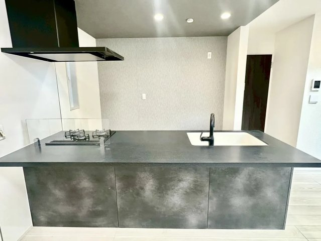 練馬区谷原6丁目　長期優良住宅　太陽光パネル搭載　限定1棟のキッチン