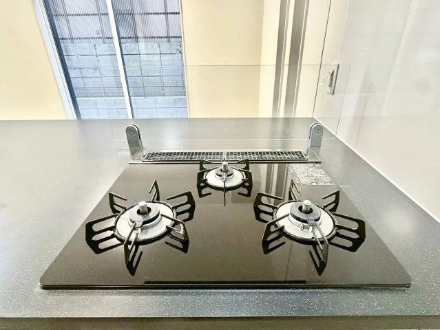 練馬区谷原6丁目　長期優良住宅　太陽光パネル搭載　限定1棟のキッチン