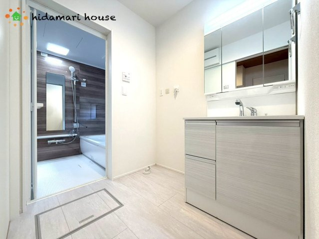 伊奈町小室10期　新築戸建　グラファーレ01の洗面所