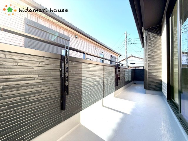 伊奈町小室10期　新築戸建　グラファーレ01のバルコニー