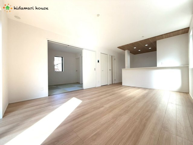 伊奈町小室10期　新築戸建　グラファーレ01の居間・リビング|LDK：16帖