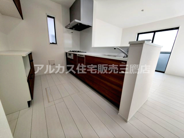 【内覧動画公開中！】三鷹市野崎４丁目 中央線 武蔵境駅 新築戸建のキッチン