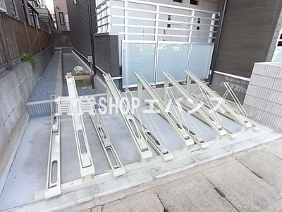  | リブリ・エフ・エヌ