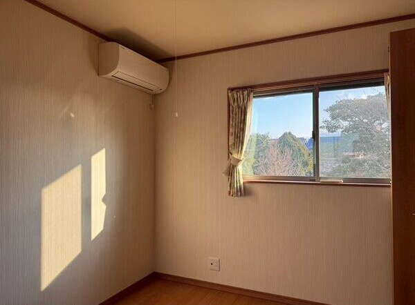 大和町苅安賀戸建の寝室