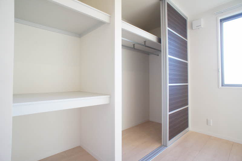 ソレイユ・ヴェルジェＣの収納|2階6.4帖洋室の収納