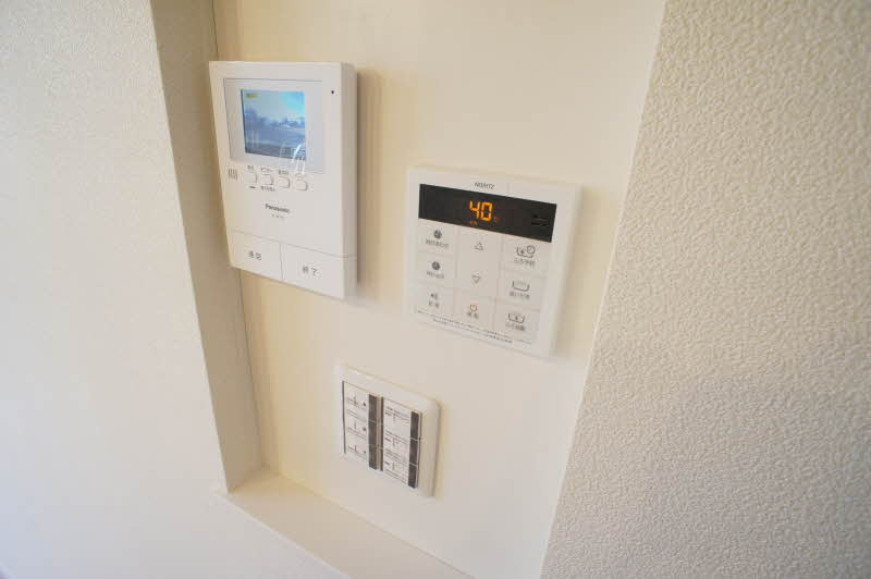 ソレイユ・ヴェルジェＣのセキュリティ|モニター付きインターホン・給湯パネル