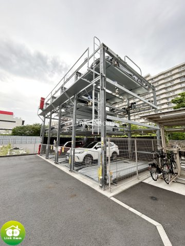 リビオメゾン南砂町の駐車場