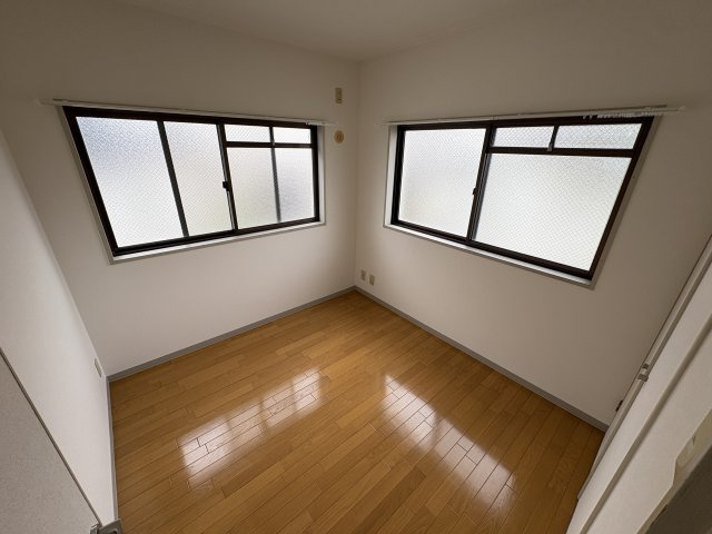 ハイツ神田の寝室