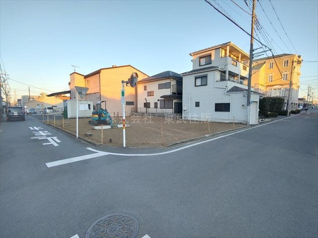【前面道路含む現地写真】 | 川越市広栄町　全2区画　B区画 | 住環境良好です