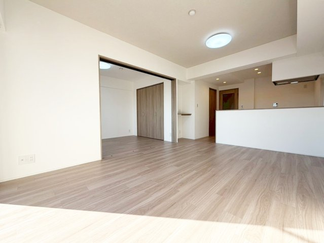 【居間・リビング】