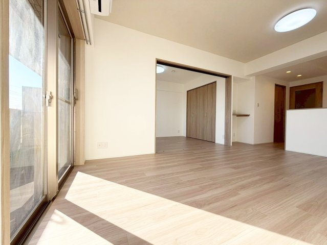 【居間・リビング】