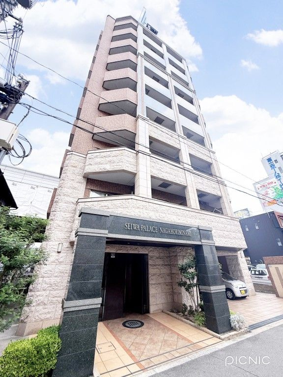 セイワパレス長堀南の外観