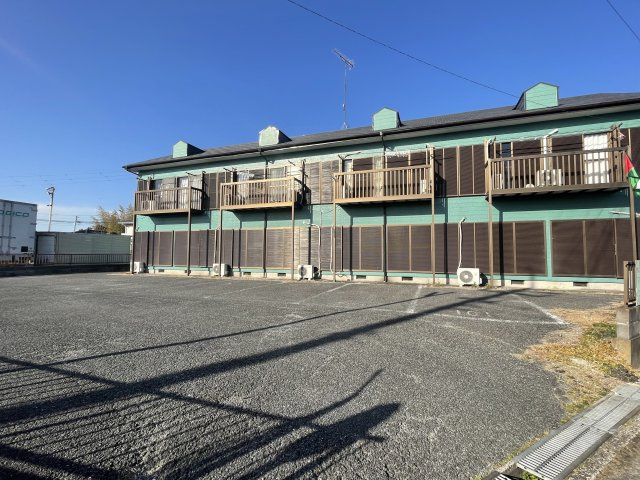 コーポ押日の駐車場