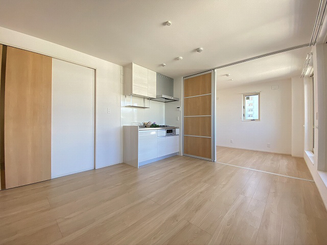 神戸市兵庫区下沢通７丁目の賃貸マンションの居間・リビング|リビング