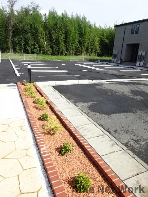 ガーデン・ハウス Aの駐車場|駐車場