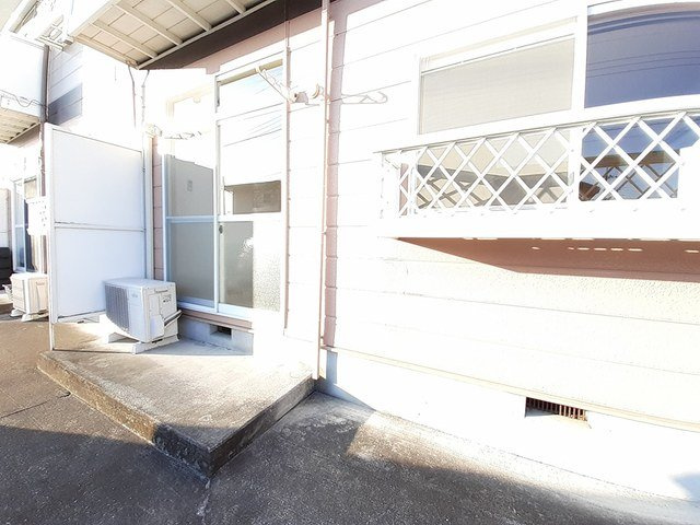 シャロームのバルコニー|開放的で明るい空間を演出してくれるバルコニーです