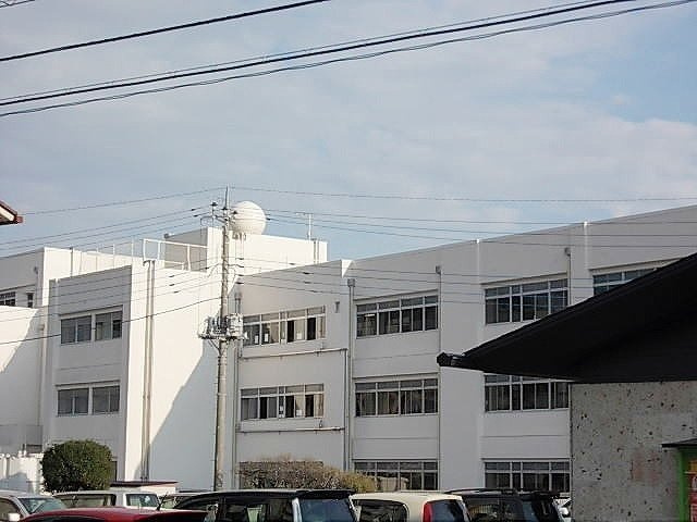 シャロームの周辺|山前小学校まで1300m