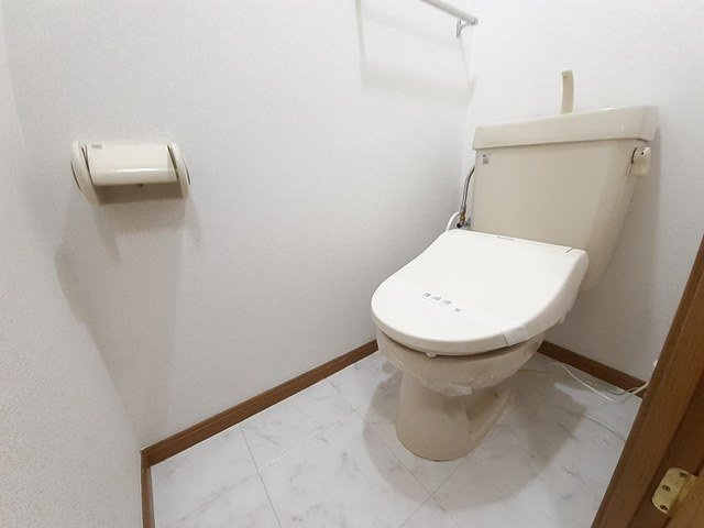 コンフォールメゾンのトイレ|コンパクトで使いやすいトイレです